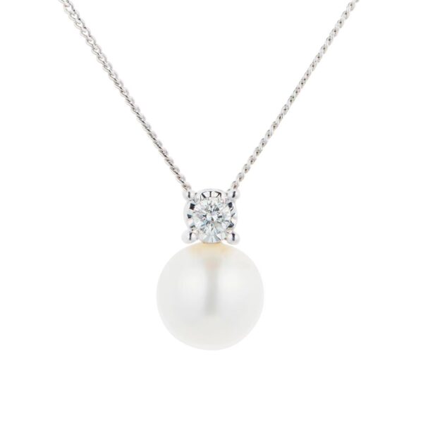 9ct White Gold Diamond And 6.5-7mm Fresh Water Pearl Pendant