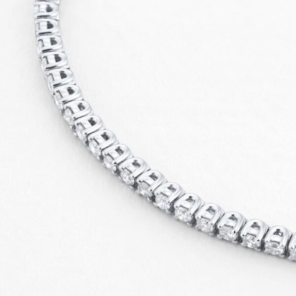 9ct White Gold 2.00cttw 7_ Diamond Line Bracelet - Image 3